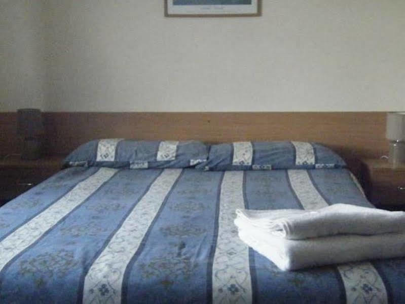 Tudor Court Hotel Swansea Eksteriør bilde